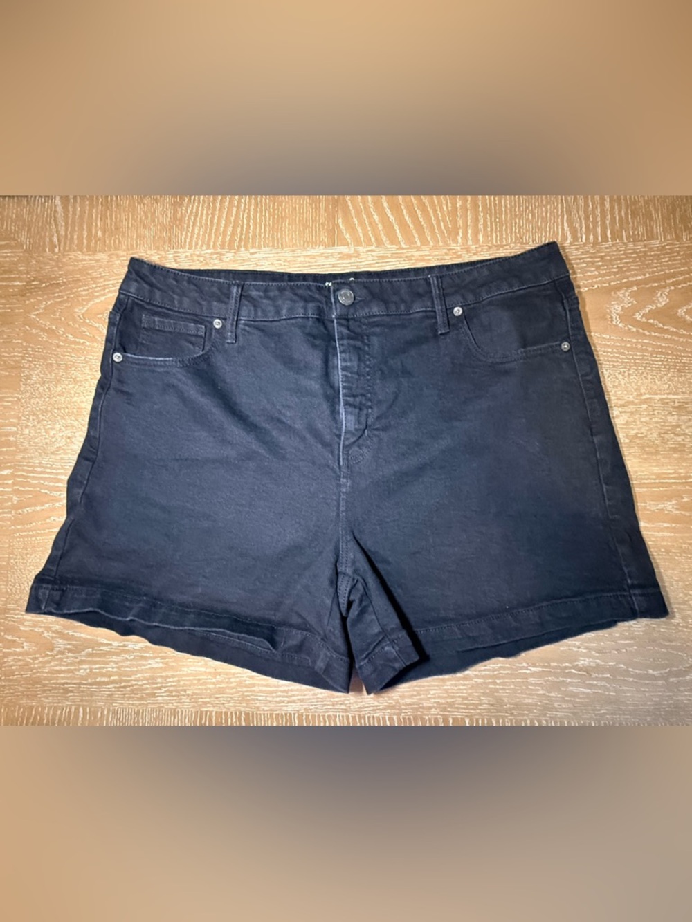 Terra & Sky High-rise Black Jean Shorts 18W